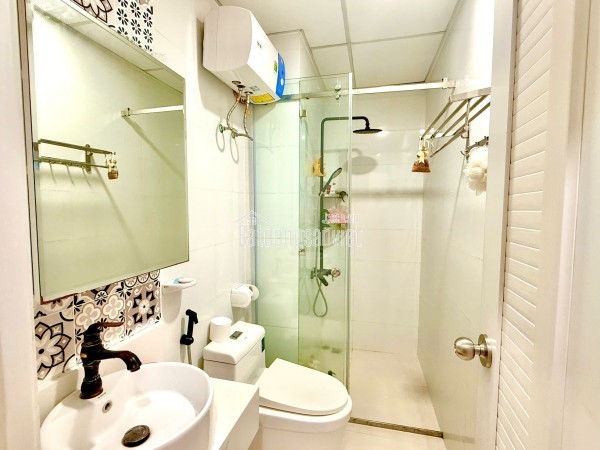 Bán Căn Hộ CC 3PN 2WC - Tầng cao tại D2B Topazelite Q8 (cũ)
