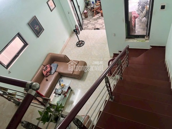 Bán Căn nhà có diện tích 70m2 ( thực tế sử dụng 79m2, 15,8*5) Tại Số 12b Ngõ 41 - Đường Trần Đăng