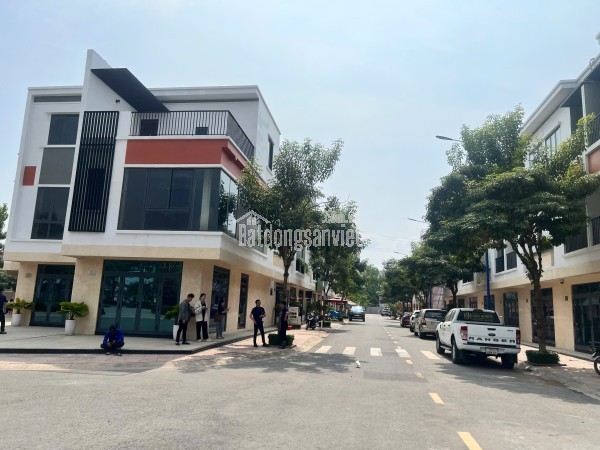 NHÀ PHỐ SỔ SẴN COMPOUND CAO CẤP TP.HCM - 15 phút tới AEON MALL: 3,2 TỶ. Vũ 0933910039