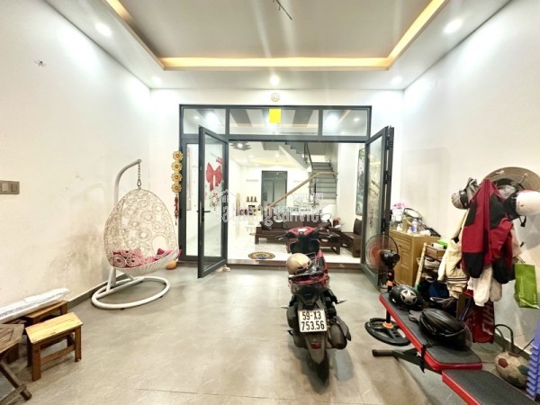 NHÀ CẤP 4 NGANG 5M – 103M² – Ô TÔ VÀO NHÀ – GẦN CV PHẦN MỀM QUANG TRUNG - QUẬN 12. GIÁ:  5,5 TỶ