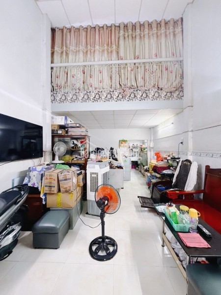 Bán nhà hẻm đường số Đường 11, Phường 4, Quận 4.