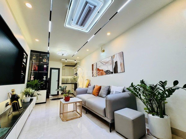 NHÀ 30M - TRUNG TÂM QUẬN HAI BÀ TRƯNG- SÁT PHỐ CỔ - CHỈ 150M RA MẶT PHỐ TRẦN KHÁT CHÂN - 5 TẦNG 3