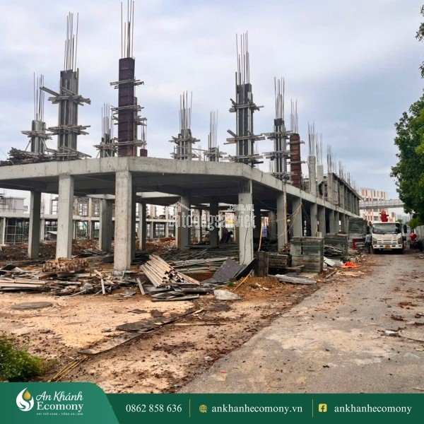 Bán căn liền kề 70m2 mặt tiền rộng 5m gần đường lớn rộng 36m.Có thể kinh doanh - buôn bán và ở