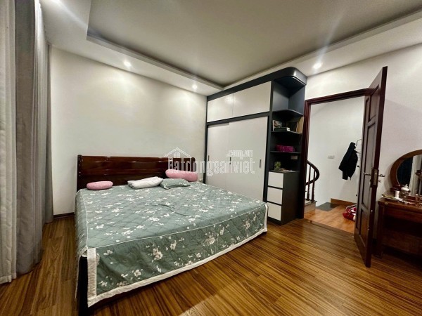 BÁN NHÀ TRUNG TÂM CẦU GIẤY 9.8 Tỷ – 6 TẦNG – NỘI THẤT ĐẸP – Ở NGAY