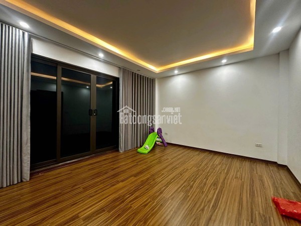BÁN NHÀ TRUNG TÂM CẦU GIẤY 9.8 Tỷ – 6 TẦNG – NỘI THẤT ĐẸP – Ở NGAY
