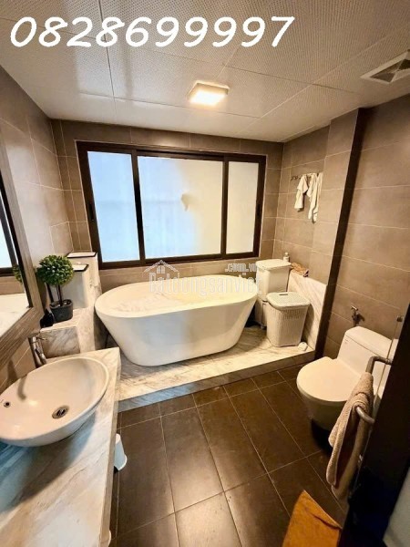 🚀 BÁN NHÀ PHÂN LÔ TRUNG KÍNH – Ô TÔ ĐỖ CỬA – 2 MẶT THOÁNG – 50M2 21.5 TỶ