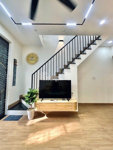 BÁN NHÀ 2 TẦNG, DIỆN TÍCH 32M², NGÕ Ô TÔ THÔNG, TÂN PHÚ ,TPHCM
