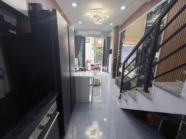 BÁN NHÀ 2 TẦNG, DIỆN TÍCH 32M², NGÕ Ô TÔ THÔNG, TÂN PHÚ ,TPHCM