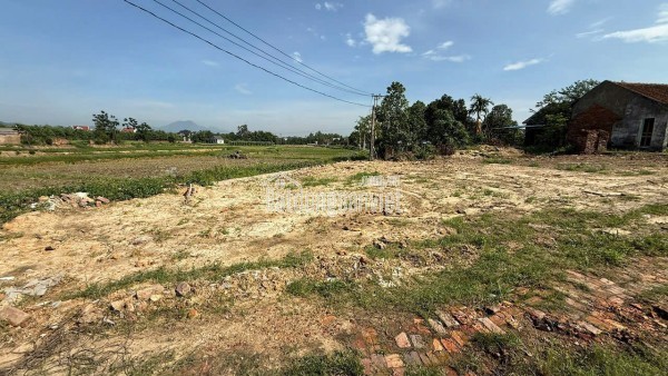 CHỈ 1,8 TỶ DT LÊN TỚI 500 M CÓ 120 M ĐẤT THỔ CƯ CÒN LẠI LÀ ĐẤT VƯỜN 
GIÁ CÒN CHƯA ĐẾN 2 TỶ - TẠI