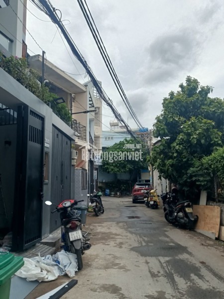 Bán nhà 3 tầng đường Số 8, Linh Trung, Thủ Đức, TP HCM. DT 106m2, sổ hồng riêng, giá 7.5 tỷ.