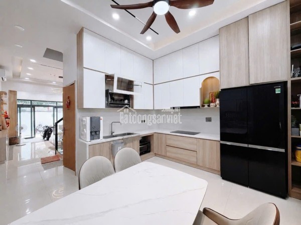 BÁN 2 TẦNG  NHÀ HẺM XE HƠI 502 HUỲNH TẤN PHÁT – QUẬN 7 NGAY TRUNG TÂM QUẬN 7