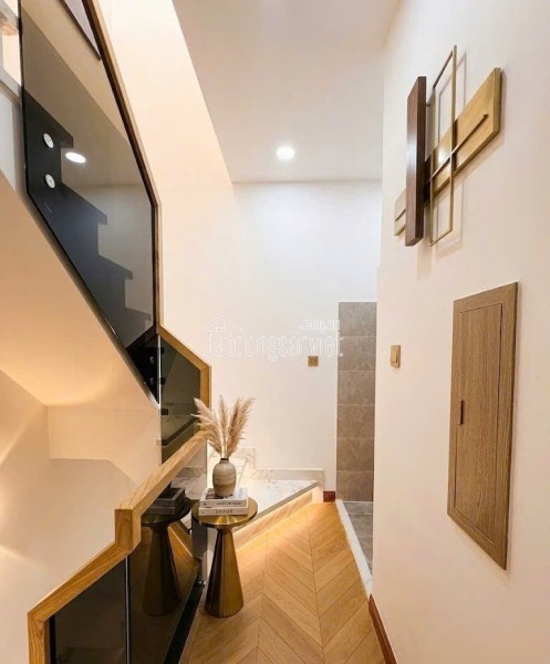 Nhà mới tinh Võ Văn Tần, QUẬN 3, đầy đủ nội thất, 4 tầng, 4.95 tỷ