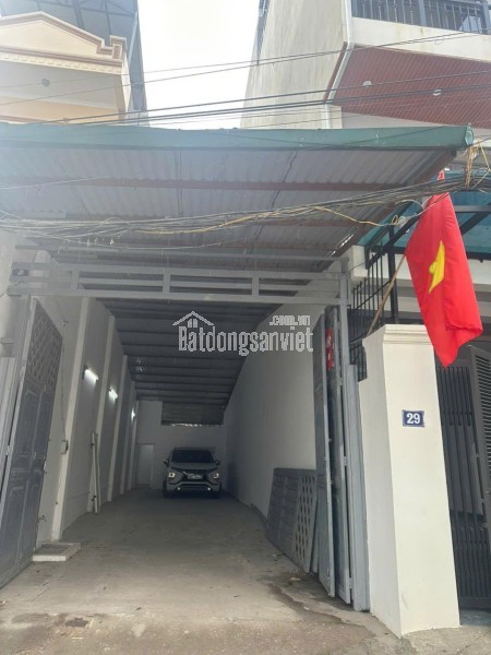 Chính chủ bán lô đất có sẵn nhà đang cho thuê xưởng, trc nhà oto tránh, xe oto to đỗ trong nhà,