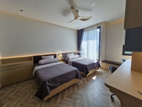 Bán nhà mặt phố đường Lò Lu, Q.9, Thủ Đức, TP HCM. DT 68m2, 4 tầng, sổ hồng riêng, giá 6,95 tỷ.