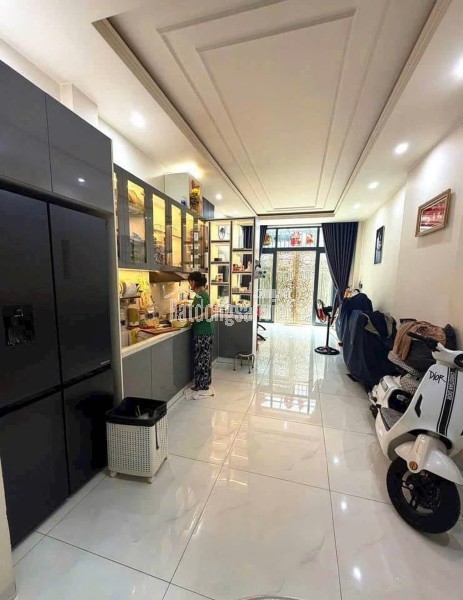 BÁN NHÀ  ĐẸP 4 TẦNG LÂM VAN BỀN QUẬN 7 HẺM OTO HƠN 6 TỶ
