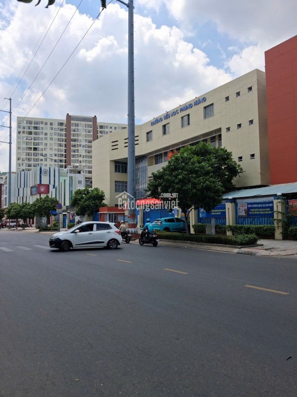 BÁN HOẶC CHO THUÊ NHÀ MẶT TIỀN LẠC LONG QUÂN P. BÌNH THỚI (QUẬN 11 CŨ)