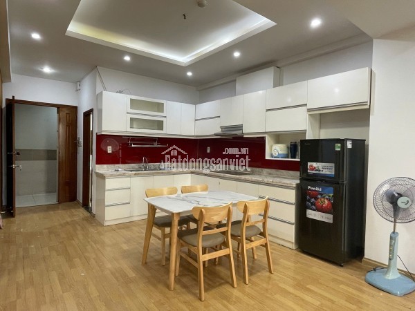 Mình cần bán căn hộ Khánh Hội 3, Bến Vân Đồn, Quận 4, giá: 5.3 tỷ, 2 PN, sổ hồng