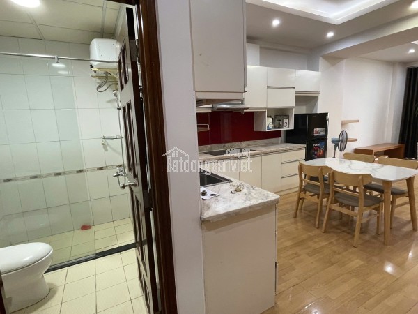 Mình cần bán căn hộ Khánh Hội 3, Bến Vân Đồn, Quận 4, giá: 5.3 tỷ, 2 PN, sổ hồng