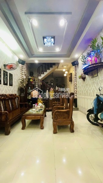 HUỲNH THIỆN LỘC TÂN PHÚ DIỆN TÍCH SỬ DỤNG GẦN 100M  3 TẦNG  HẺM XE  HƠI THÔNG   5.5 TỶ TL