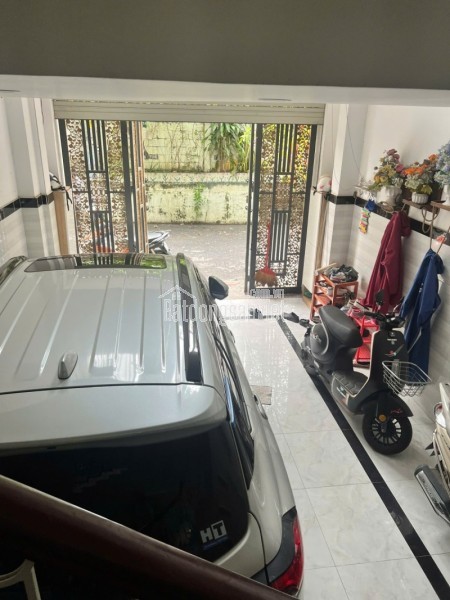 Bán nhà  đường Số 39, P. Bình Trưng Tây, Q.2, Thủ Đức, TP HCM. DT 94m2, 4 tầng, giá 11,39  tỷ.