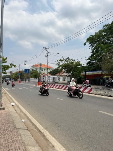 Bán 6.125m² đất + Nhà xưởng, mặt tiền đường Huỳnh Tấn Phát, Xã Phú Xuân Nhà Bè, Tp.HCM