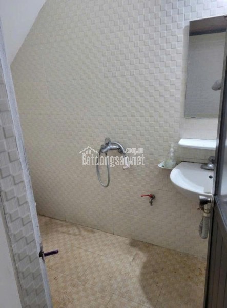 CC CẦN CHO THUÊ PHÒNG TẦNG 4 TẠI PHỐ CHỢ KHÂM THIÊN - ĐỐNG ĐA - HÀ NỘI.