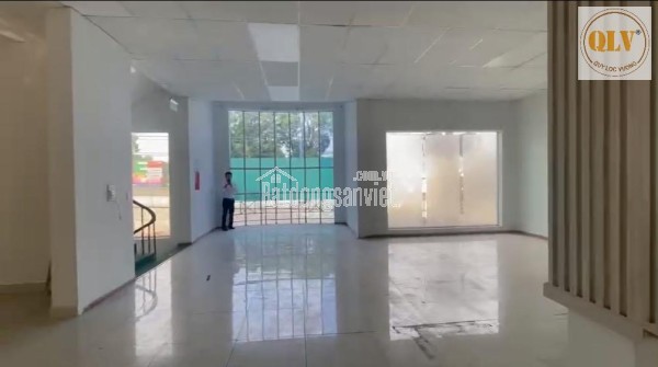 CHO THUÊ XƯỞNG, VĂN PHÒNG TRONG KCN SÓNG THẦN, DĨ AN, BÌNH DƯƠNG – 1.980 m²