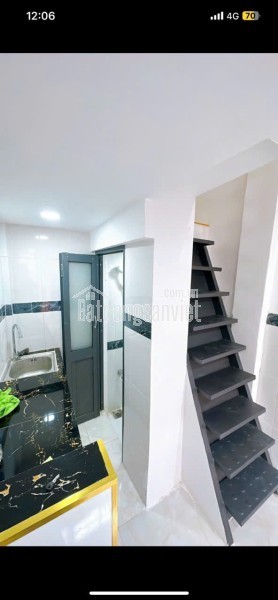 bán nhà mới đẹp  sát mặt tiền Q4 
SHR chỉ 1,5 tỷ