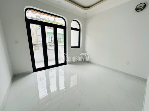Bán nhà 54m2, 2 tầng, đường số 2, Trường Thọ, Thủ Đức, TP HCM. Giá  4,3 tỷ, sổ hồng riêng.