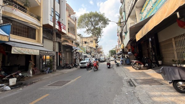 NHÀ BÌNH TÂN GIÁ ĐẦU TƯ - HẺM XE HƠI THÔNG - CƠ HỘI HIẾM CÓ!