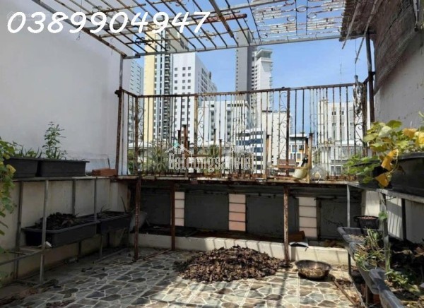 Cho thuê mặt bằng 18 Tô Hiến Thành, diện tích 320m2 ngang 10m. Giá thuê rẻ chỉ 120 triệu