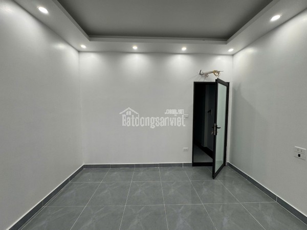 Nhà xây mới 4 tầng độc lập Đông Trung Hành – cơ hội sở hữu nhà đẹp với giá cực tốt