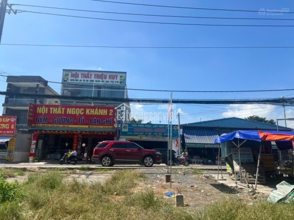 Bán đất MT đường Hùng Vương, Ấp 2, Long Thọ 1000m2 giá 29,5 tỷ