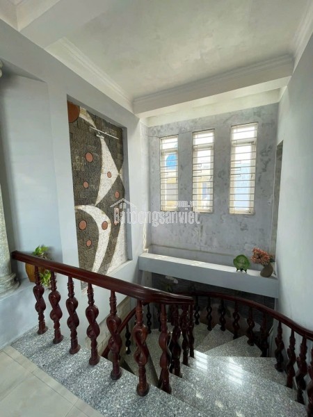 🔥 Bán nhà mặt đường Khúc Hạo – 86m² – 5 tầng thang máy