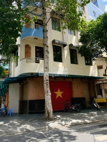 Cho thuê nhà trệt 3 lầu - Góc 2 mặt tiền Ngay trung Tâm Ninh Kiều TP Cần Thơ Có Thang Máy