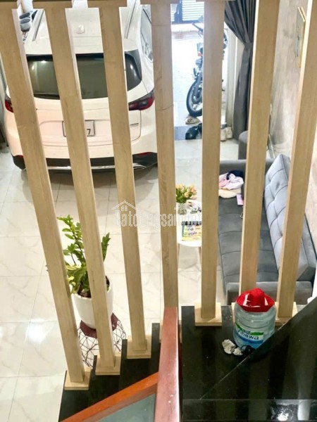 Bán nhà Đẹp Thủ Đức 3 Tầng Giá chỉ nhỉnh 6 Tỷ