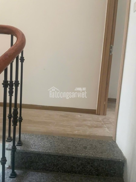 CHO THUÊ VĂN PHÒNG VÀ KHO – TÒA NHÀ MỚI XÂY TẠI HOÀNG MAI, HÀ NỘI, Chính Chủ