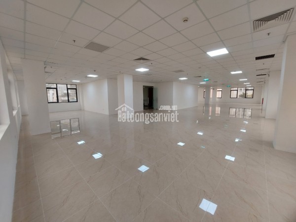 Cho thuê tòa nhà văn phòng SHB Hạ Long - vị trí đắc địa trung tâm sầm uất nhất TP Hạ Long