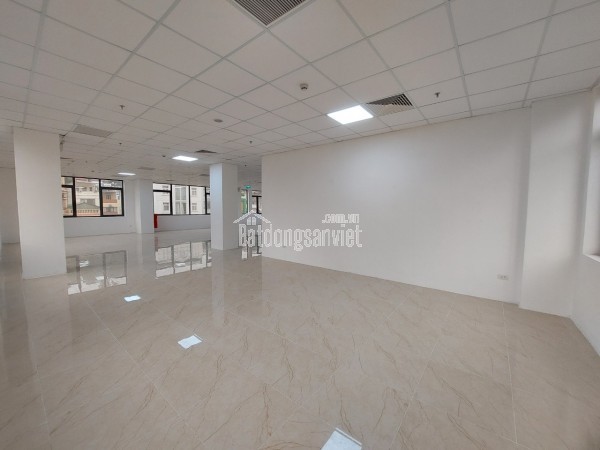 Cho thuê tòa nhà văn phòng SHB Hạ Long - vị trí đắc địa trung tâm sầm uất nhất TP Hạ Long