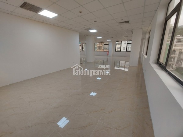 Cho thuê tòa nhà văn phòng SHB Hạ Long - vị trí đắc địa trung tâm sầm uất nhất TP Hạ Long