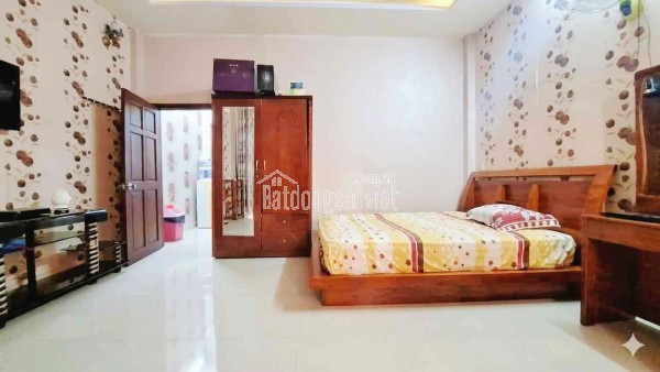 Nhà phố đẹp Lái Thiêu - Ngang 5m - 90m2 – Nhỉnh 4,5 Tỷ - Đường xe tải  - ÔTô ngủ trong nhà