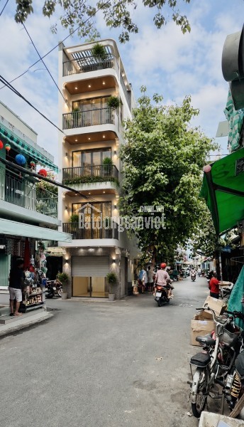 **Bán nhà mặt tiền Phùng Văn Cung. phường 4, Phú Nhuận (4*7) nở hậu
