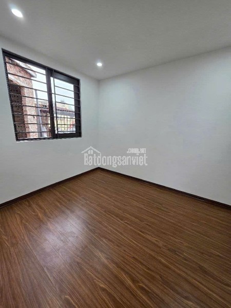 Bán nhà 5 tầng ngõ 318 La Thành, phường Ô Chợ Dừa, Hà Nội, 44.5m2 x 5 tầng, ngõ 3m, miễn TG
