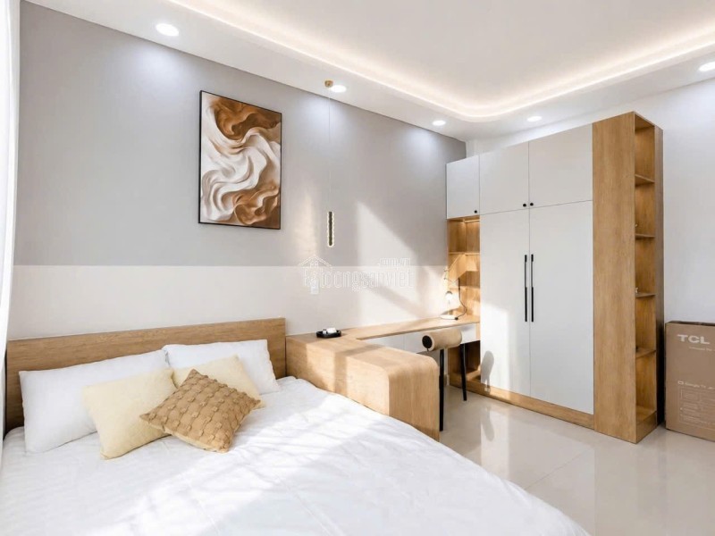 Bán nhà đường ÔTô đậu 8m - Trung Tâm Tân Phú khu VIP Tô Hiệu 4,2m x 18m - tặng Hết Nội Thất Xịn Xò