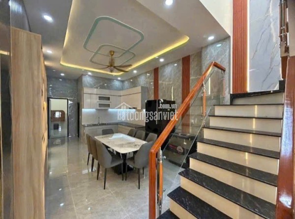 Bán nhà đường ÔTô đậu 8m - Trung Tâm Tân Phú khu VIP Tô Hiệu 4,2m x 18m - tặng Hết Nội Thất Xịn Xò