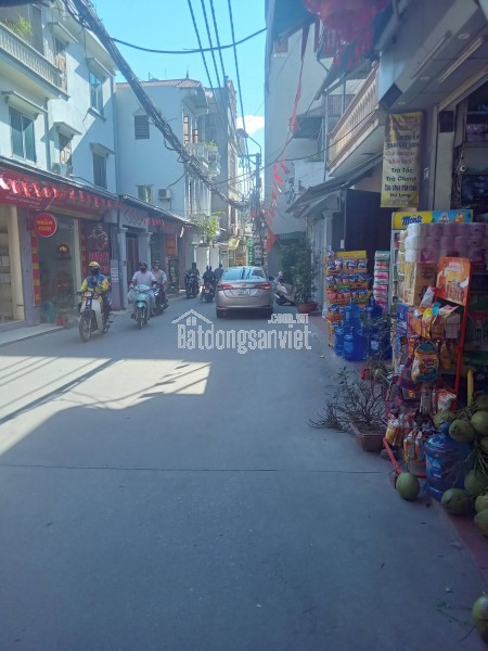 Tin thật Nhà Bát Khối 11 tỷ 60m ô tô đỗ cửa,thang máy ở thích