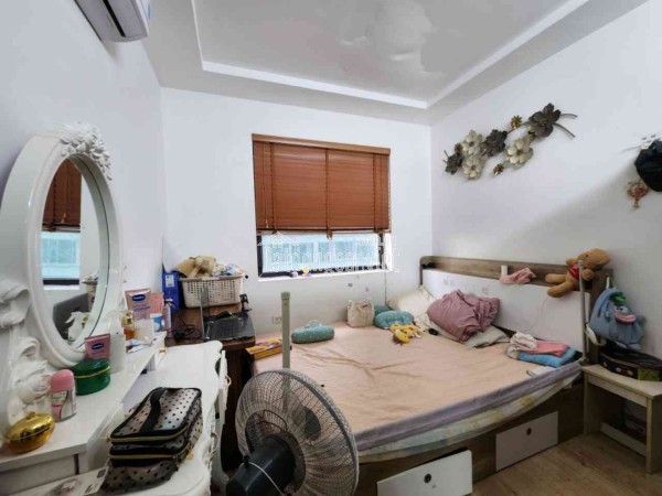 Căn hộ Ruby City  4,2 tỷ 70m sẵn 3 ngủ,sổ đỏ đầy đủ,tầng view đẹp, Long Biên