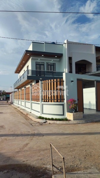 Bán Lô Góc 83m2 - Đất đấu giá X6 Cán Khê, Nguyên Khê, Đông Anh, Hà Nội. Giá: 9,49 tỷ