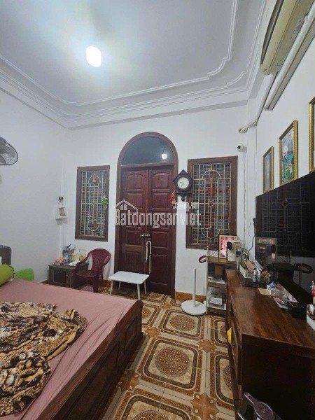 KIM GIANG - NHÀ DÂN XÂY KIÊN CỐ 35M x 5 TẦNG - 50M RA ĐƯỜNG OTO TRÁNH - HÀNG XÓM KĐT ĐẠI KIM - SÁT