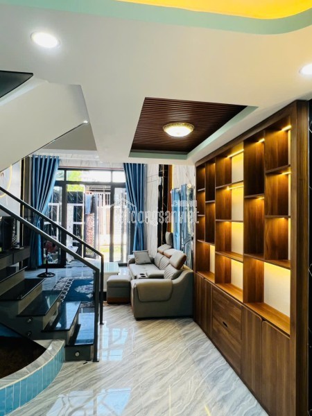 Nhà phố mới, đẹp Tam Bình - 74m2 - 3 Tầng – Nhỉnh 5 tỷ - Đường xe tải - Ôtô đậu trước nhà